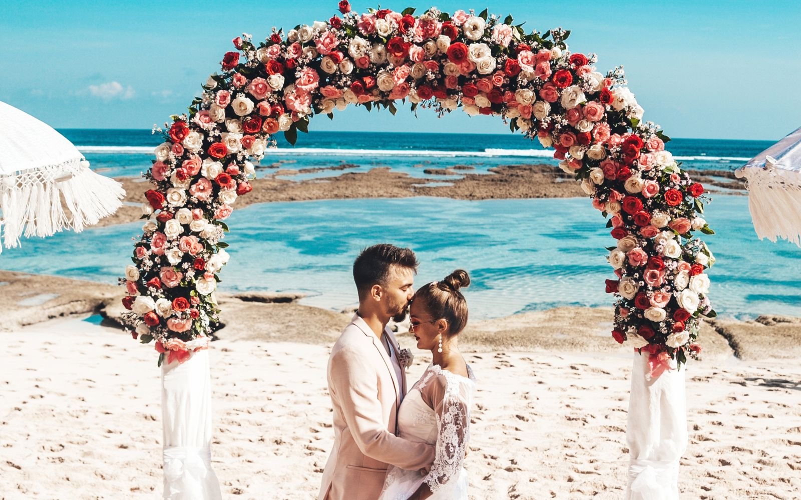 Romantic Backwater Wedding Celebration Alappuzha